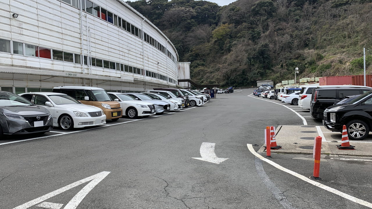 横須賀グリーンゴルフの第一駐車場